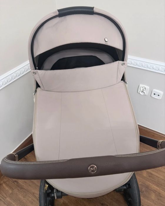 Sprzedam gondole cybex priam 4.0