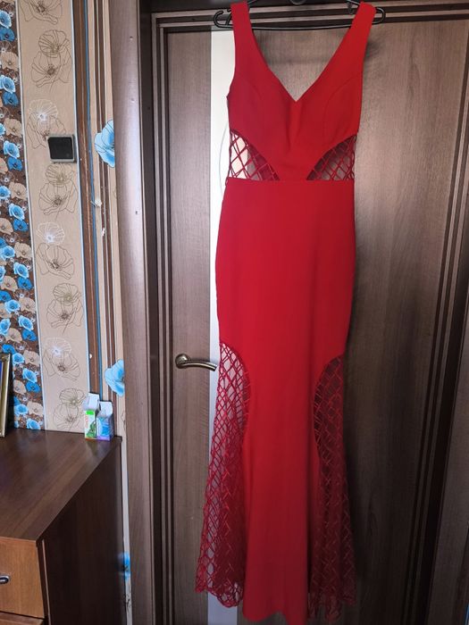 Нарядне випускне дуже гарне плаття