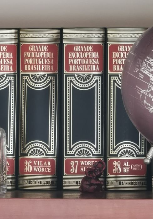 Grande Enciclopédia Portuguesa Brasileira