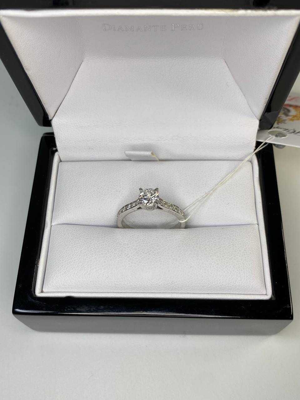 Каблучка з діамантами Damiani