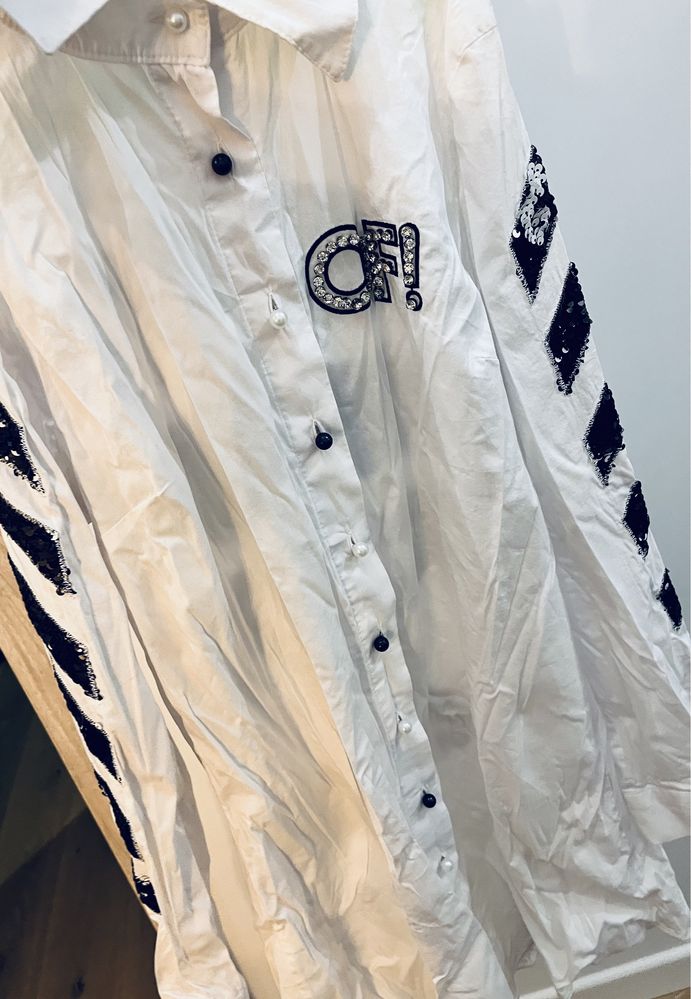 Firmowa koszula biala z czarnymi cekinami L Off- White