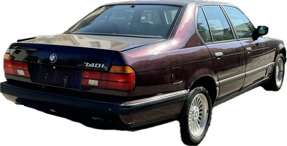 == BMW E32 740i na części == posiadam wszystko do E32 & E34