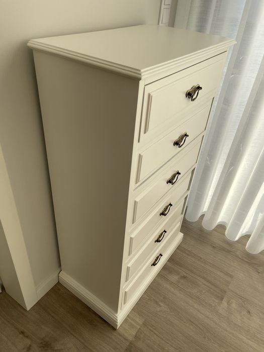 Móvel camiseiro antigo