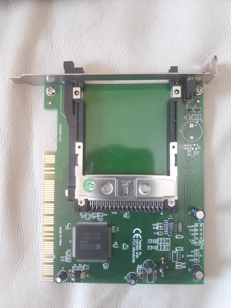 Placa PCMCIA - PCI P2CB485-a03