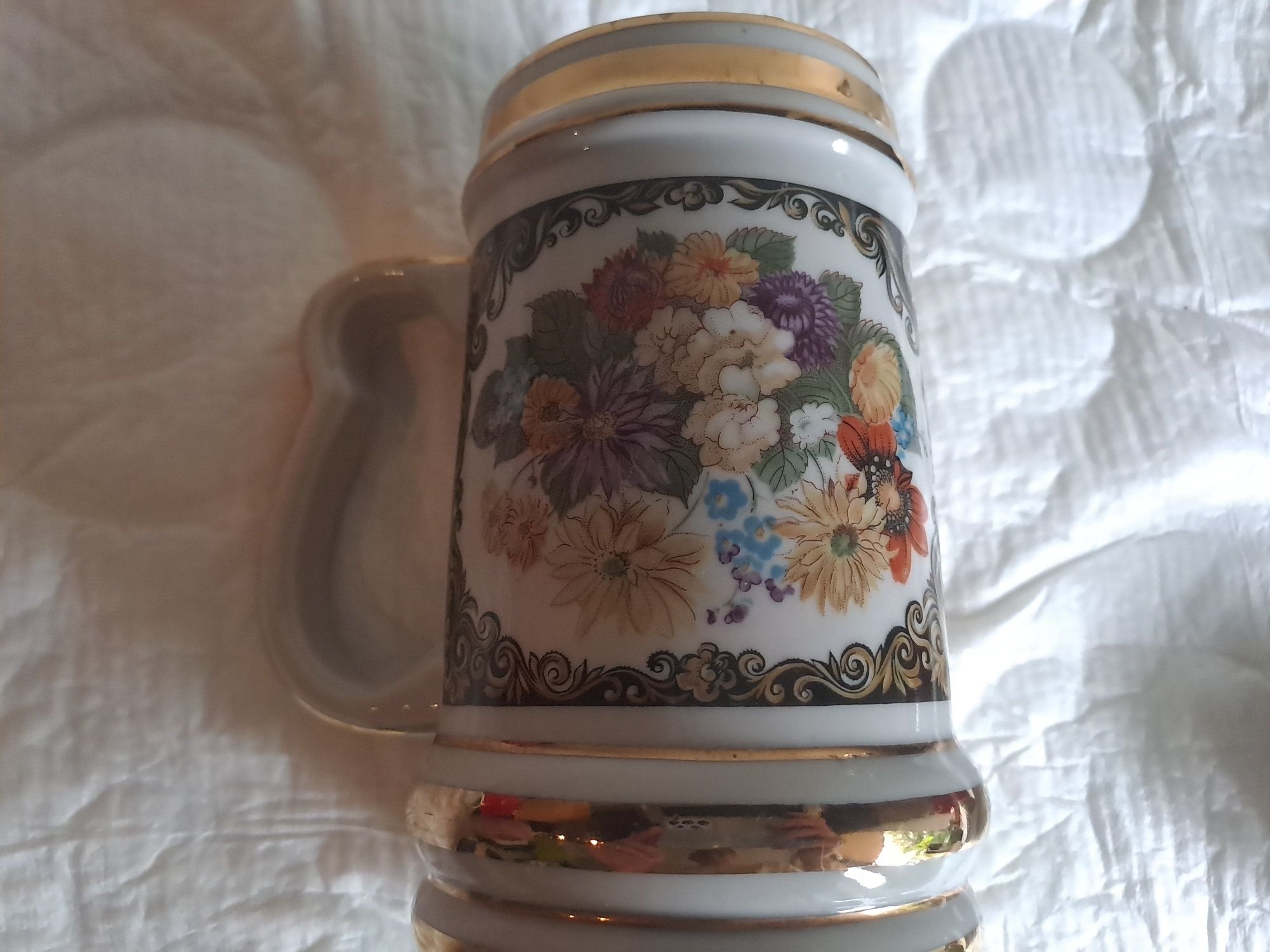 Kufel ozdobny porcelanowy 650 ml Bogucice