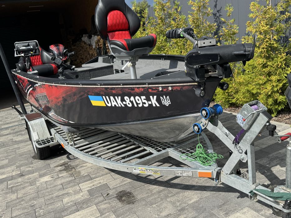 Продам човен Alba Silver Bollet