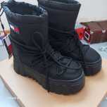 Tommy Hilfiger jeans  sniegowce 37 nowe z metka  oryginalne