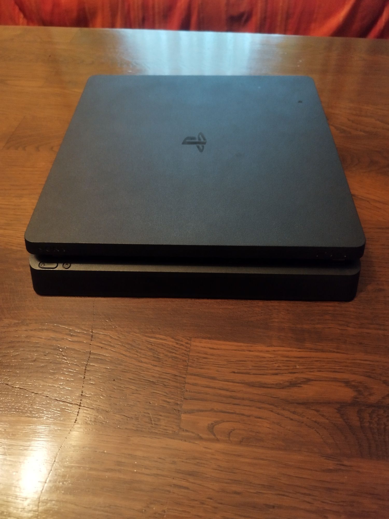 PlayStation 4 "NOVA" + FIFA 20 + FIFA 19