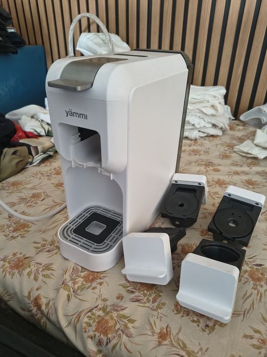 Maquina café cápsula 4 em 1 Yammi
