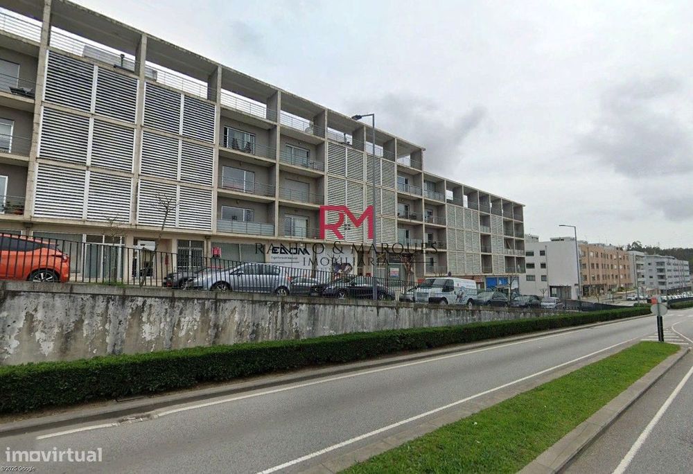 Apartamento T3 C/ Terraço Equipado | Mobilado - Gandra, Paredes