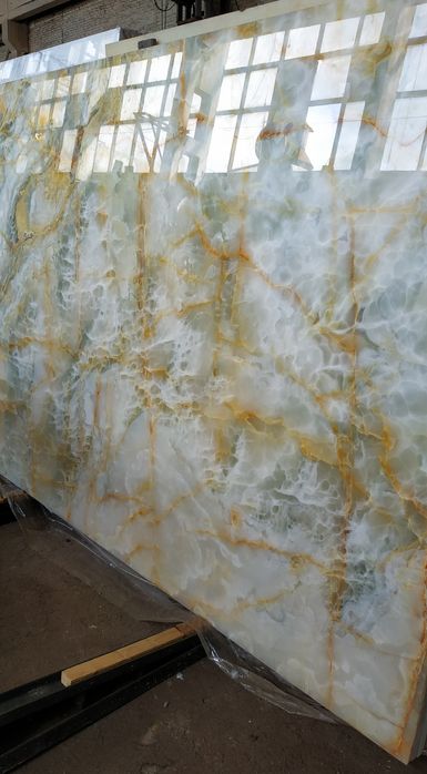 Онікс, мармур, Травертин