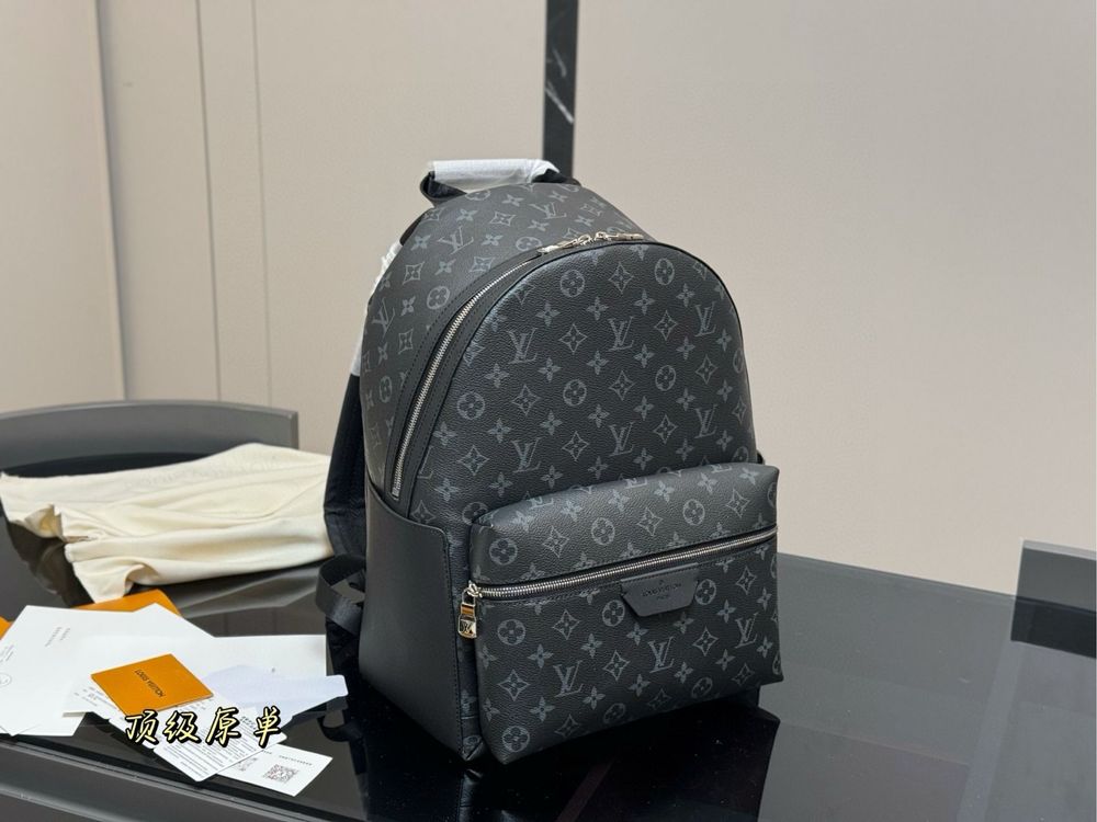 Чоловічий рюкзак в стилі Louis Vuitton