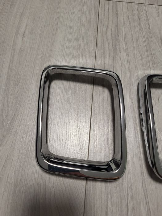 Оригінальні кільця на решітку радіатора (гриль) Jeep Compass 17+