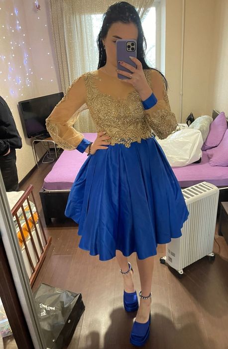 Дуже шикарне плаття нарядне пишне на випускний  випускна сукня