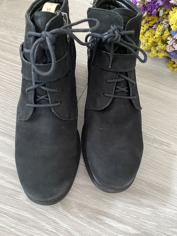 Крутые кожаные сапоги ботинки Clarks