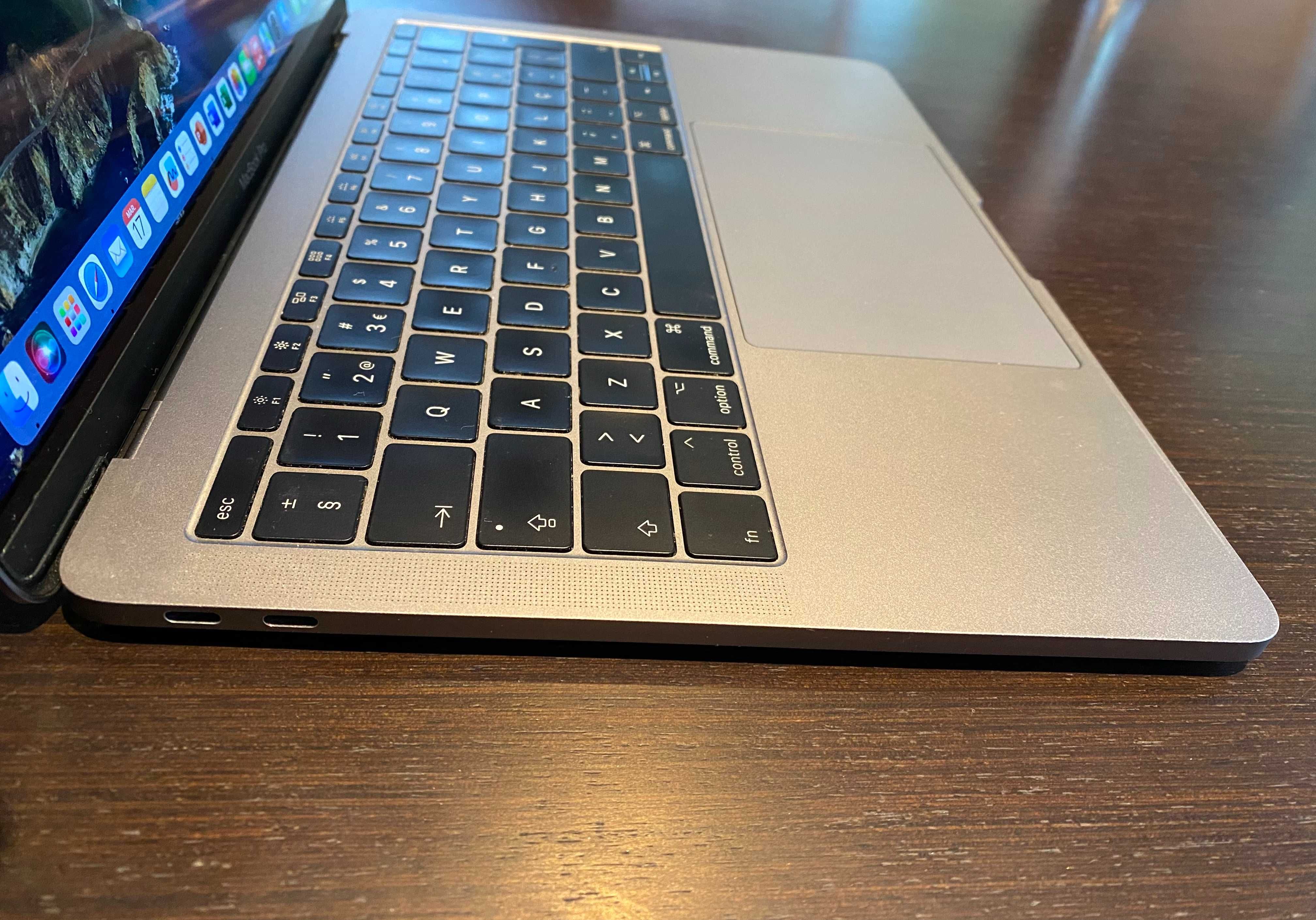 MacBook Pro 13-inch, 2017, 2,3 GHz Intel Core i5 de núcleo duplo