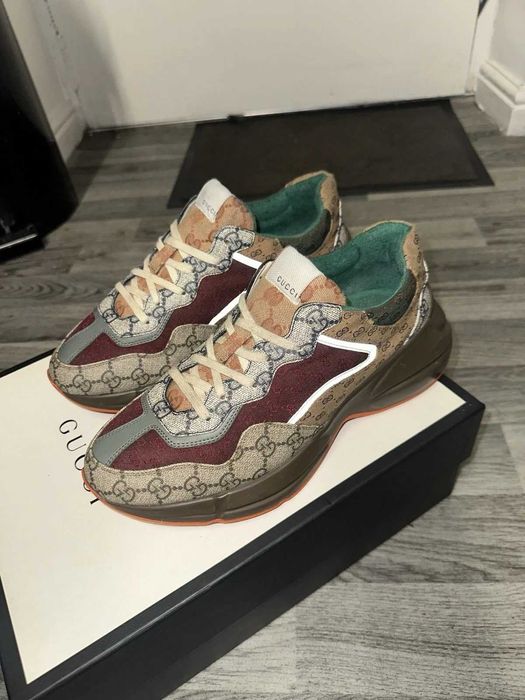 Ténis Gucci GG Rhyton vermelho, tamanho 9, com caixa e atacadores extr