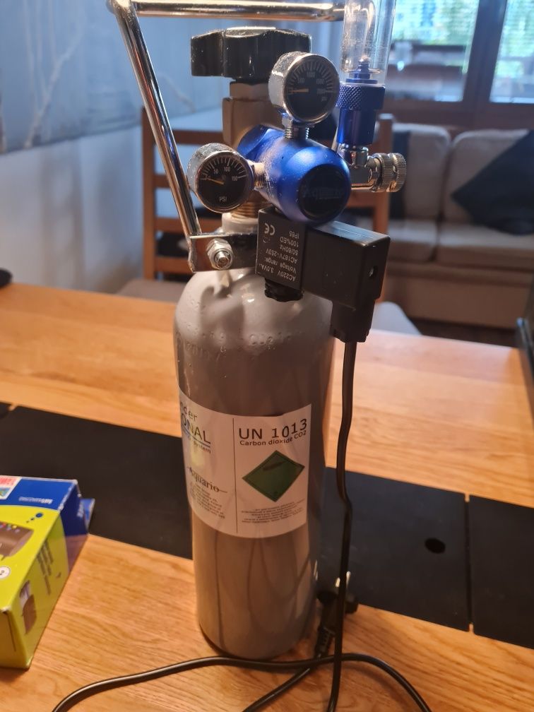 Akwarium Juwel Rio 180l + dodatki