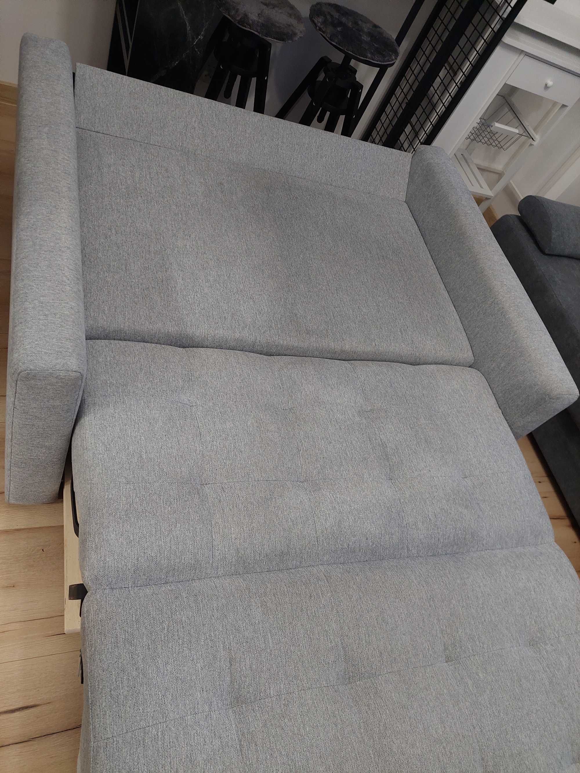 2 osobowa sofa rozkładana z pojemnikiem