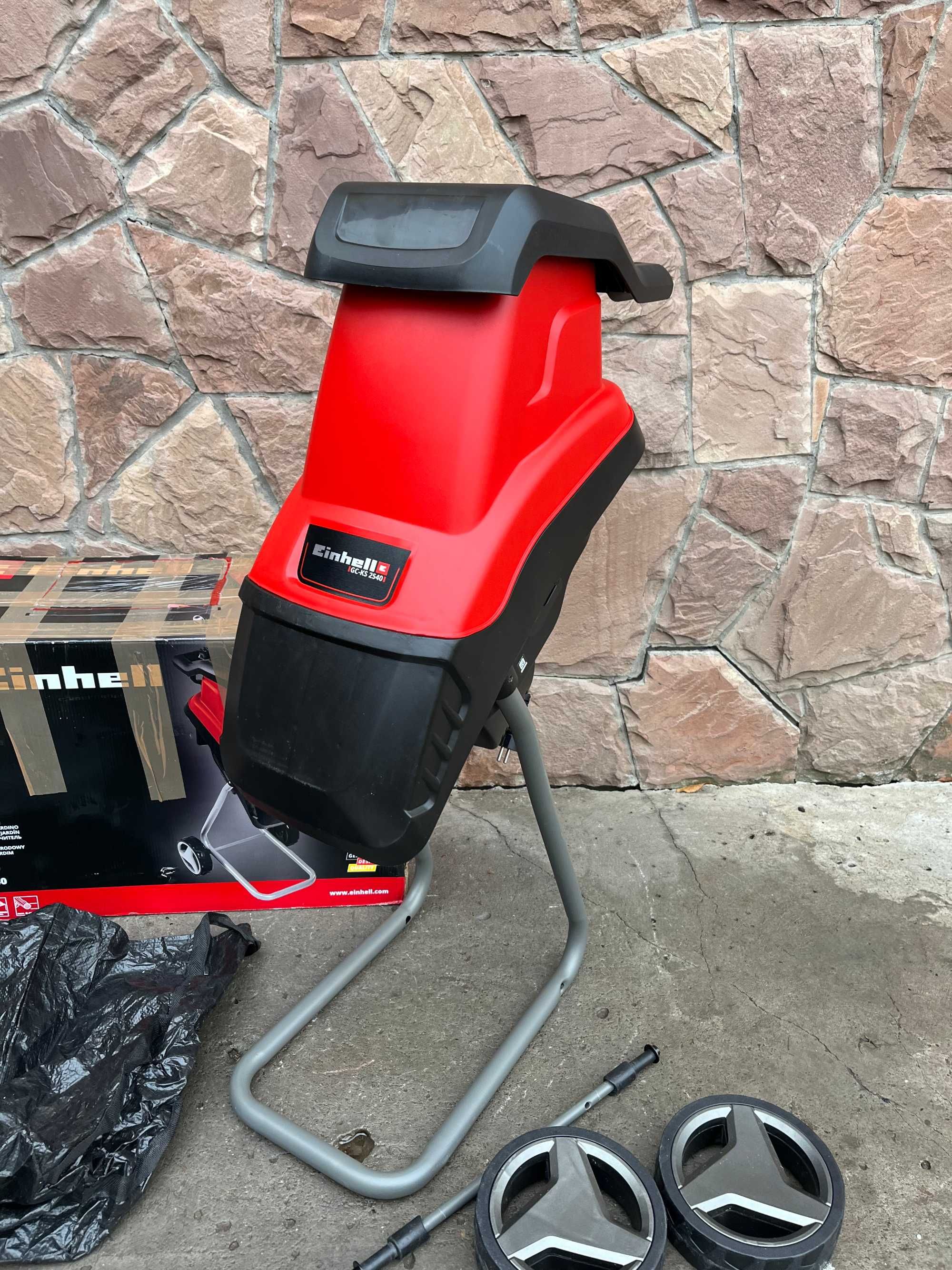 Садовий подрібнювач Einhell GC-KS 2540