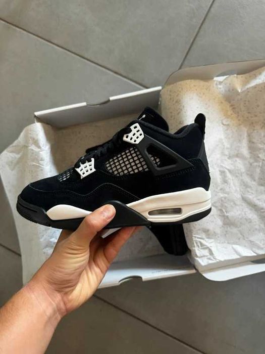 Buty Trampk Jordan 4 Retro White Thunder R.45