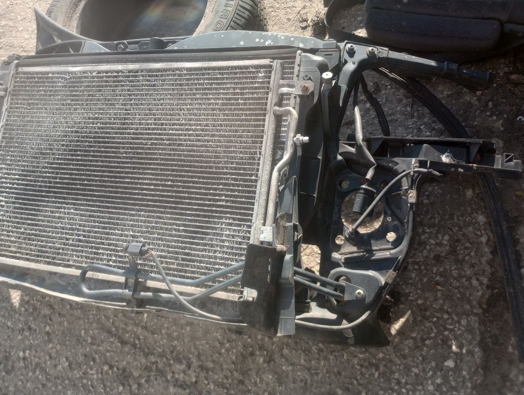 Audi a4 b6 a4b6 1.9 130km pas przedni przód wzmocnienie czołowe