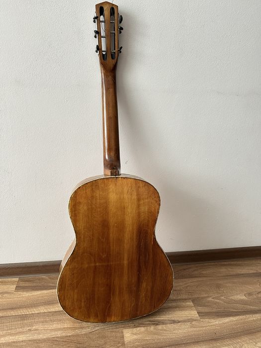 Продається Гітара ( можливо для реставрації)