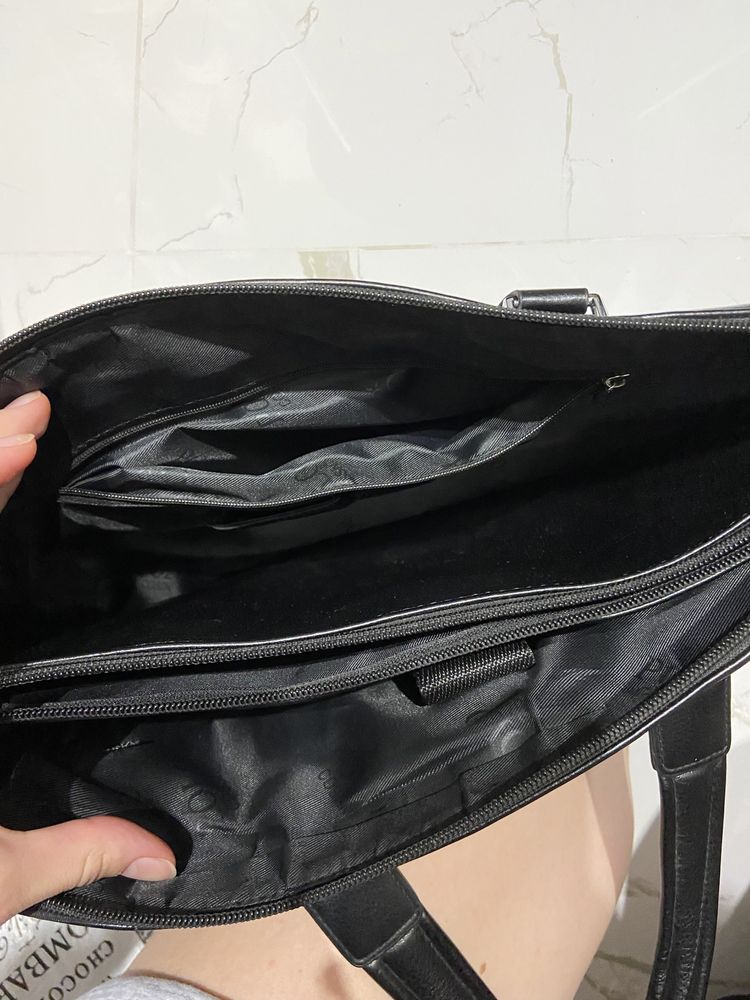 Чоловічий портфель чорного кольору
