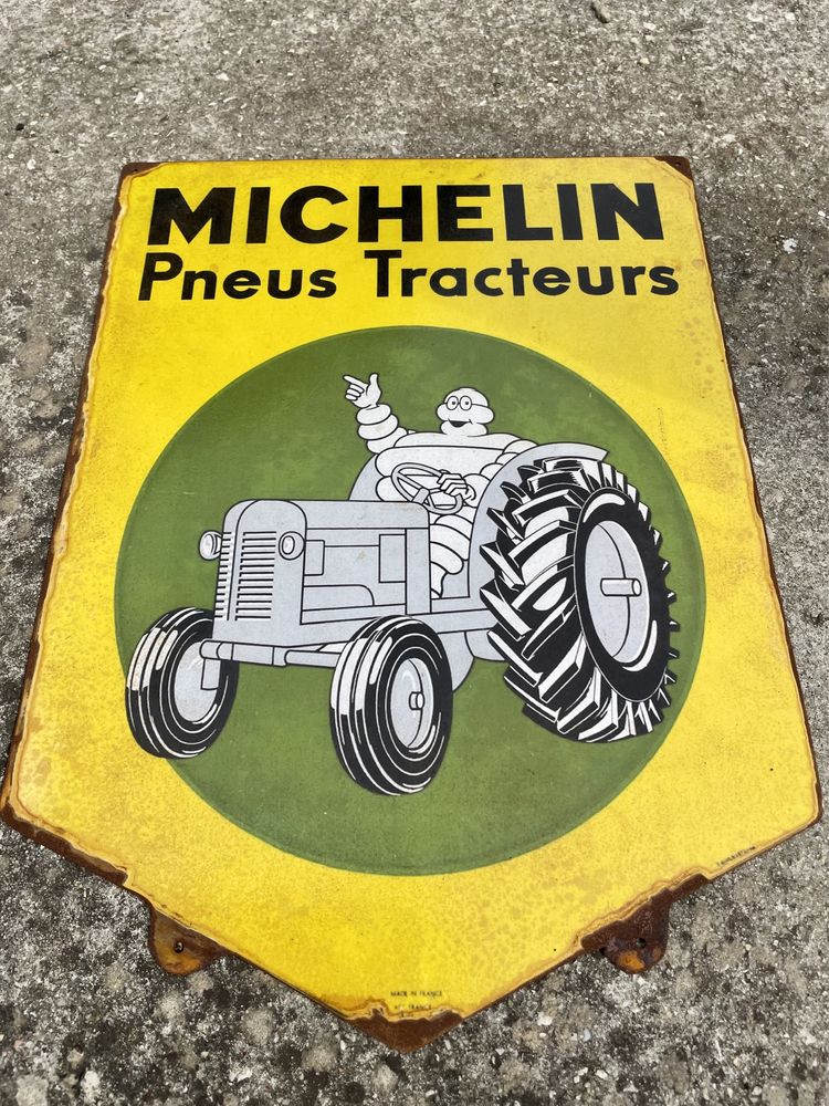 Placa metálica Michelin