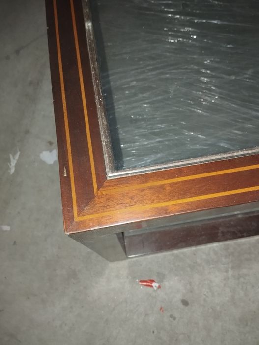 Mesa de centro em vidro ( SALDO)