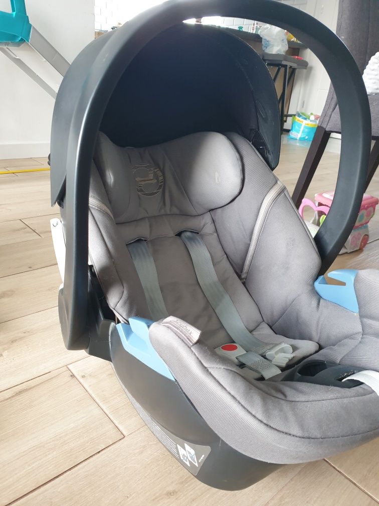 Nosidełko, fotelik niemowlęcy z bazą isofix do samochodu