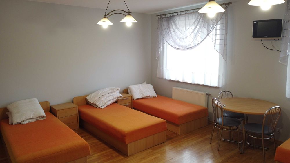 Kwatery Pracownicze/Pokoje Pracownicze /Noclegi Firmy/ 20 osób