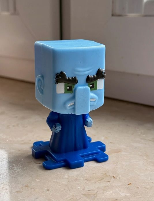 Figurka minecraft McDonald happy meal