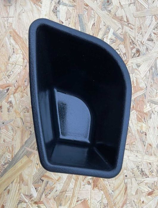 контейнер багажника нива 21213 ваз маленький