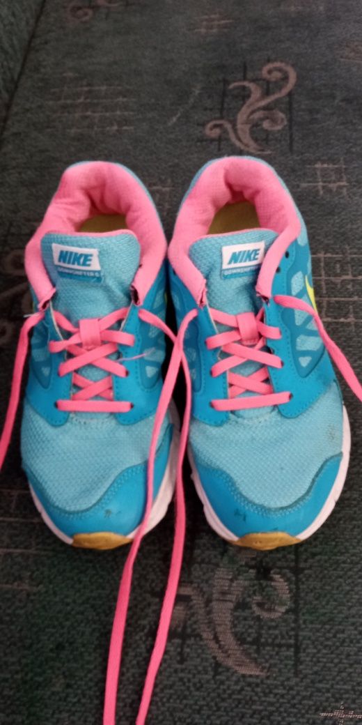 Buty nike 36 gratis drugie 35