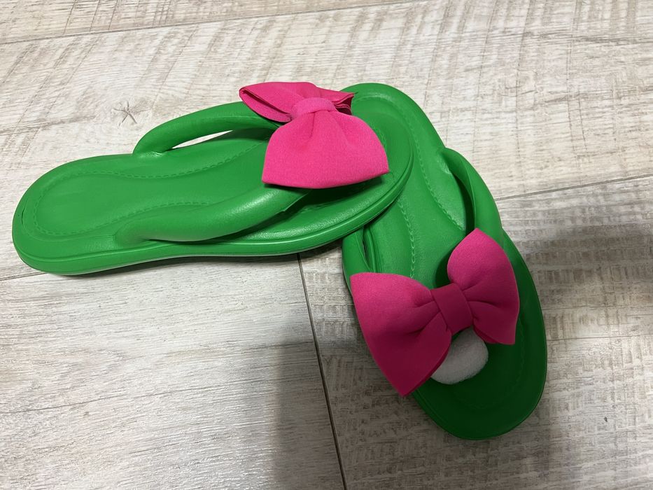 Шльопанці, вєтнамки яркі