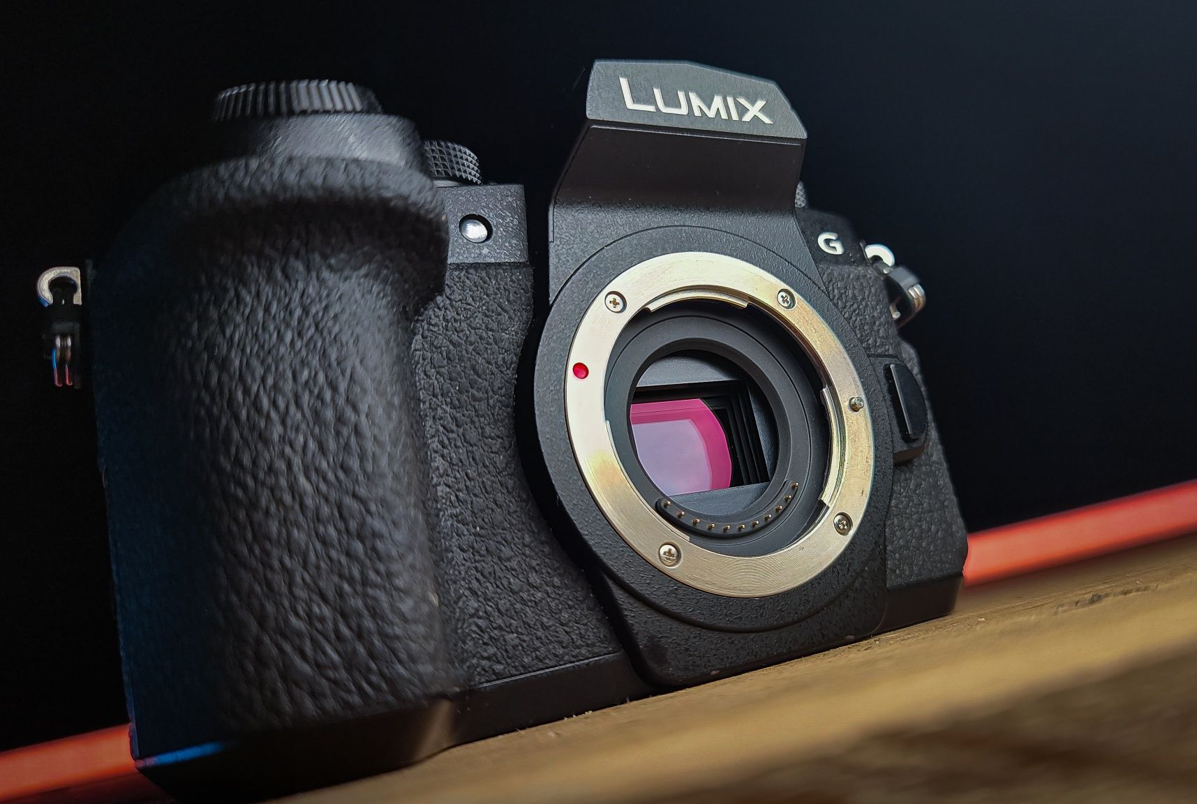 Panasonic Lumix G90