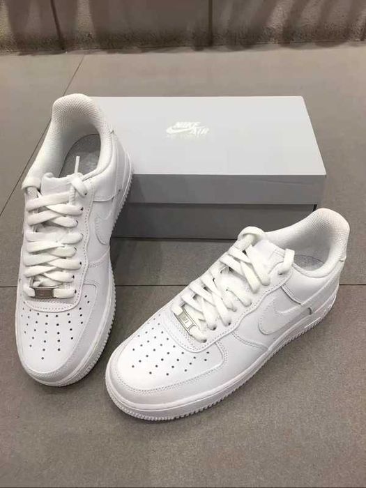 Białe Buty Nike Air Force 1 Low '07 White Rozmiar.46