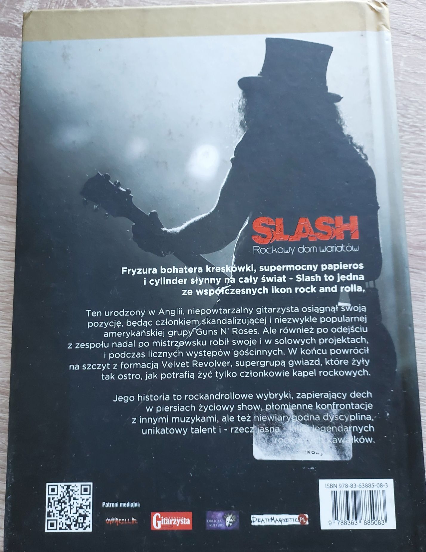 Slash. Rockowy dom wariatów. Książka z 2013r. .