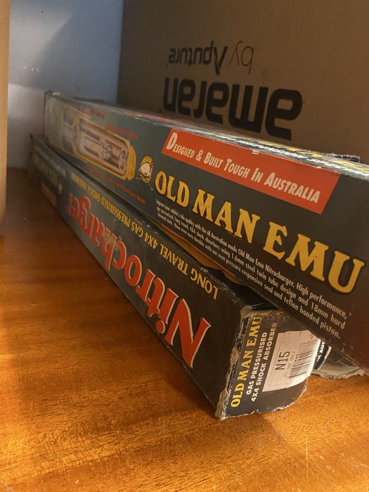 Amortecedores Old Man Emu