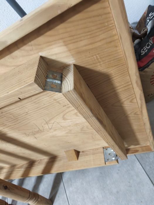 Mesa em pinho natural 155cm x 78cm