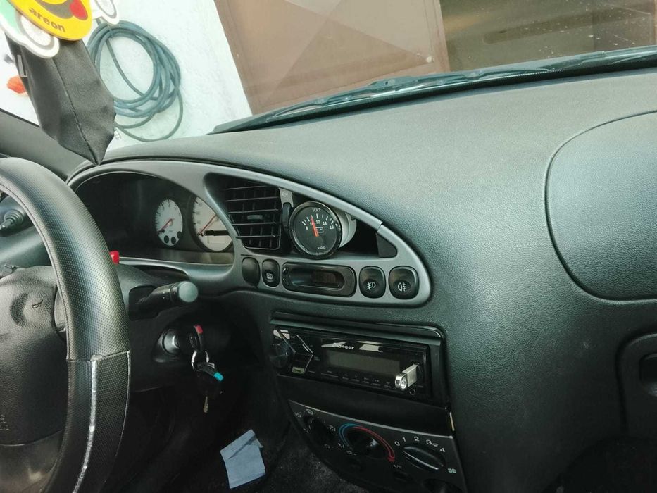 Vende se Ford fiesta