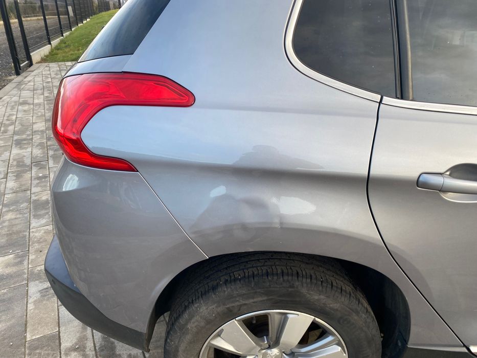 Peugeot 2008 bardzo bogate wyposażenie i niski przebieg