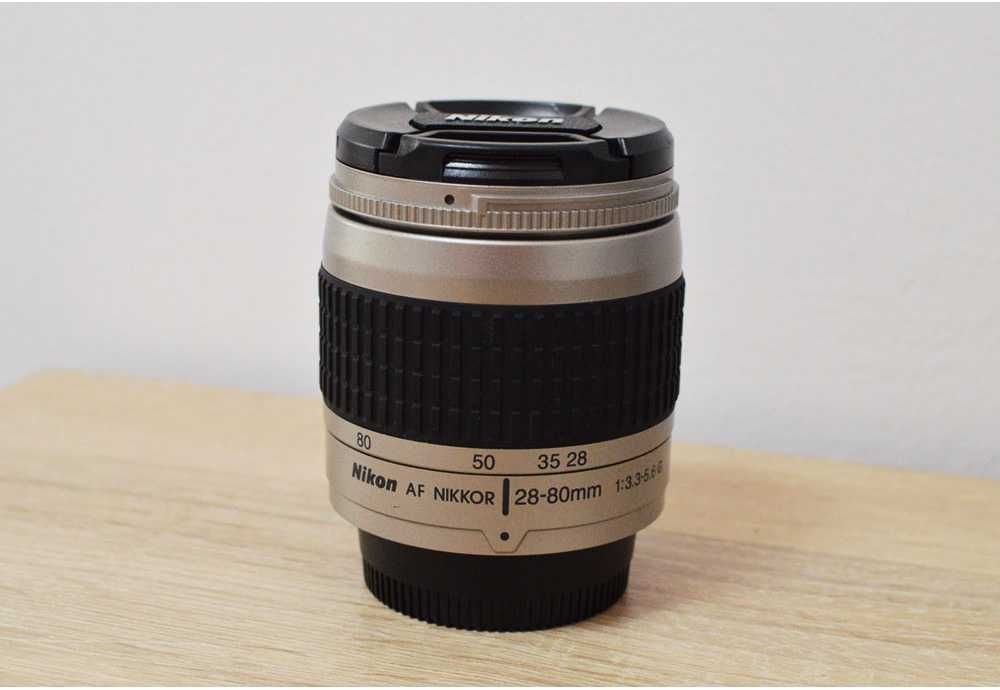 Nikon Nikkor AF 28-80 mm f 3.3-5.6 G - Повнокадровий - Гарний стан