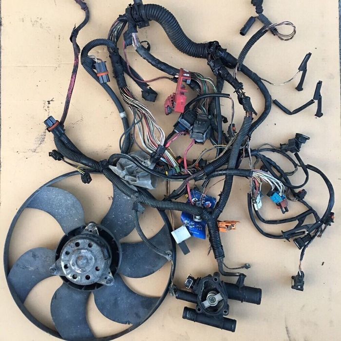 Reno Magane Scenic проводка компютер реле приборка кнопки