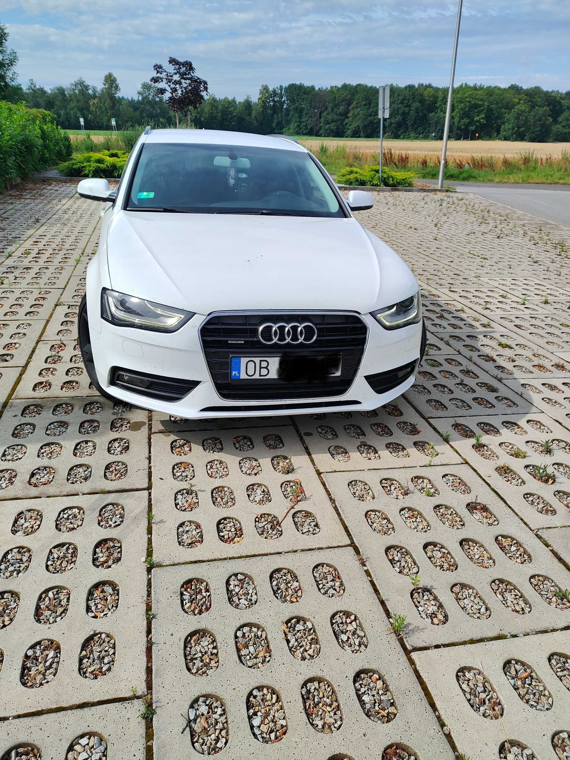 Audi A4B8 QUATTRO 177 km