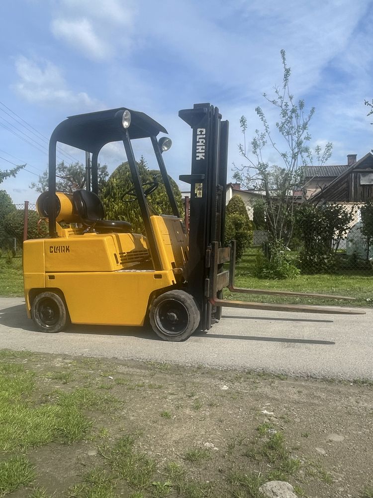 Wózek widlowy clark sprawny benzyna lpg