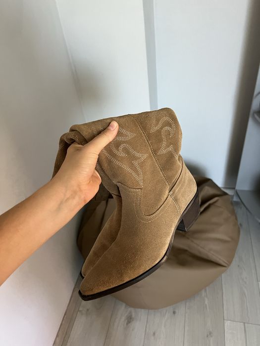Ковбоки Zara замшеві, чоботи беж 39р
