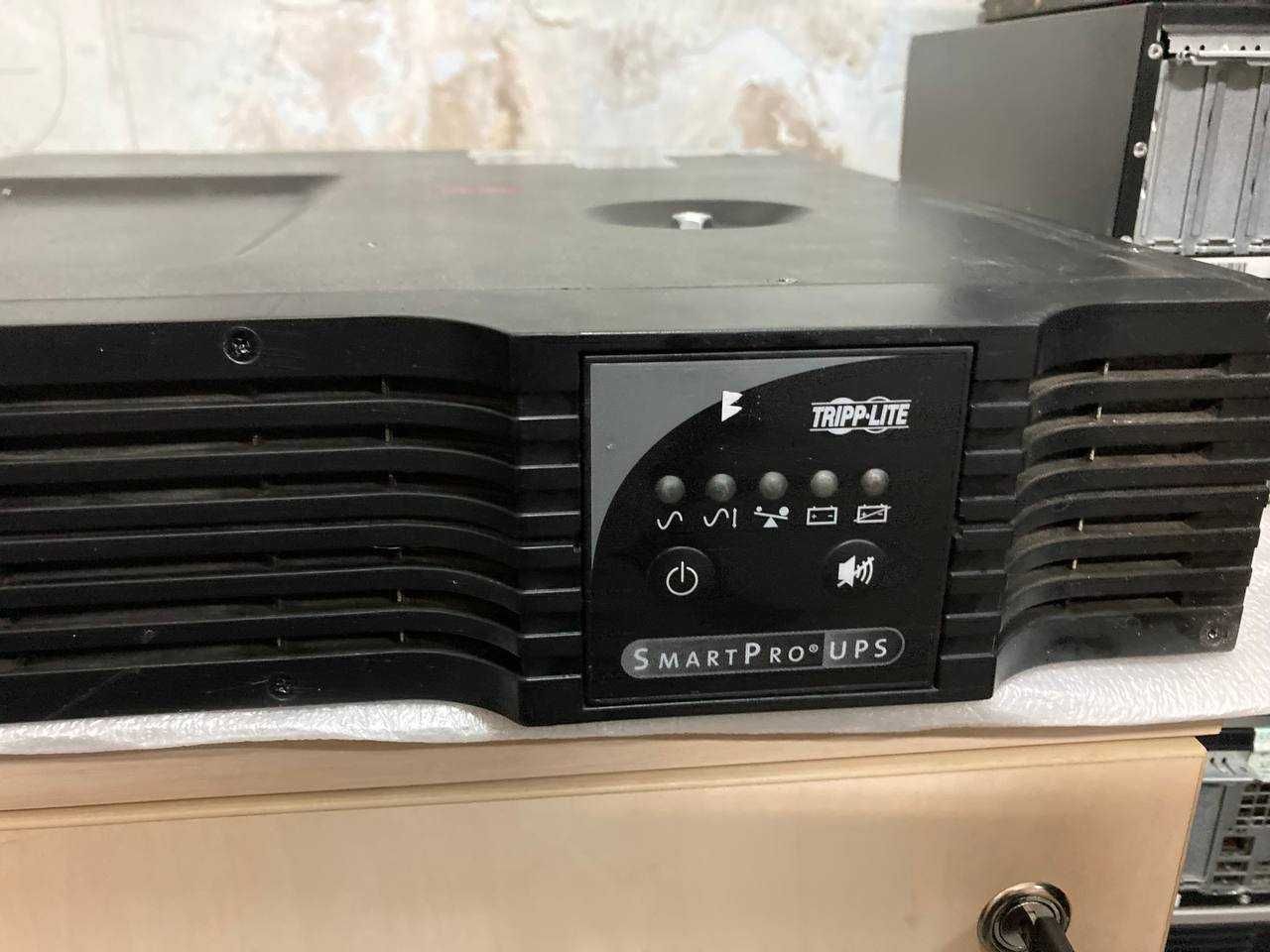 Безперебійник ДБЖ (ИБП) Tripp Lite SMX3000XLRT2U SmartPro 230V 3kVA