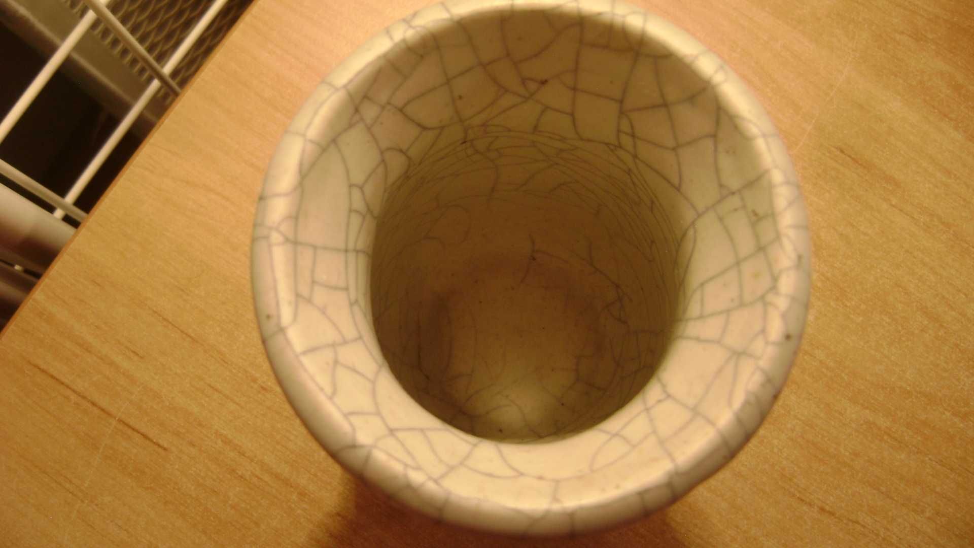 Starocie z PRL Stare naczynia = Wazon ceramiczny 14 cm wysokości TANIO
